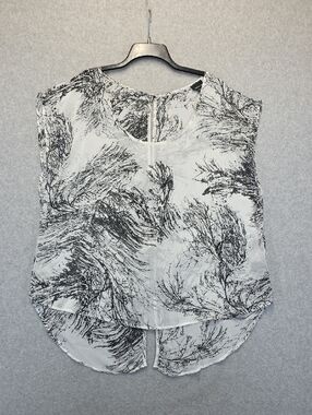 Torrid Black White Sheer Chiffon Blouse Women’s Size 3 Hi Low Abstract Print Top